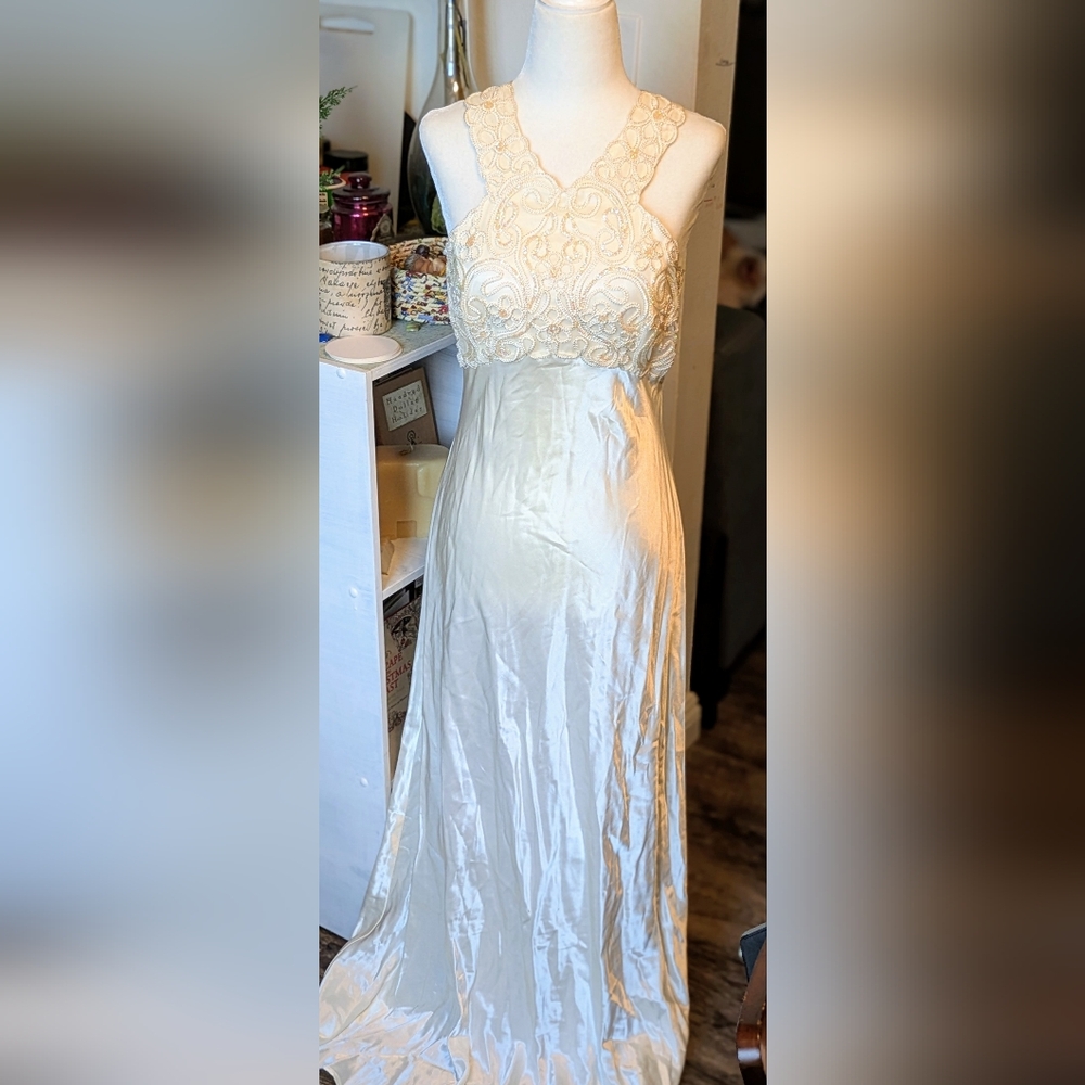 Vintage Kiki USA Ivory Beaded Lace-Up Back Maxi Dress – Size M Stunning vintage